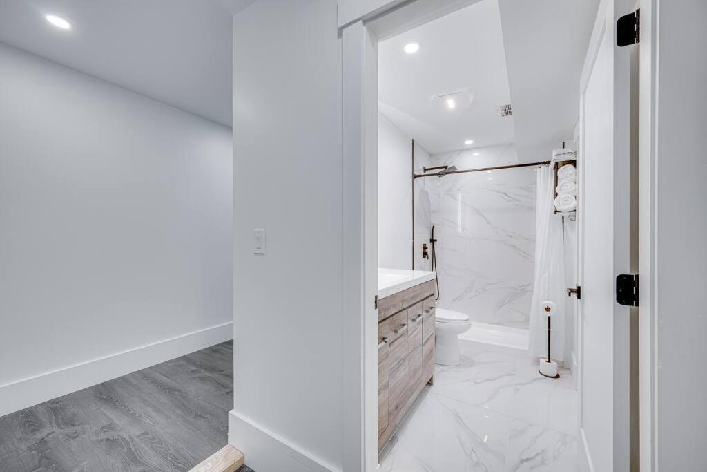 Milton Modern Red Door Haven +5Mins To Boston 아파트 외부 사진
